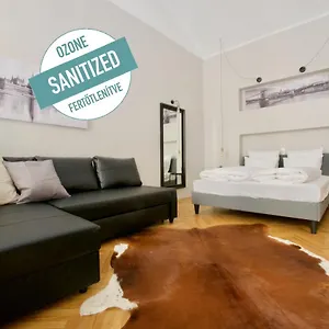 Standard By Hi5 - Steindl Street Appartamento